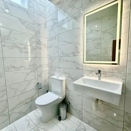 Apartment Modern Retreat In The Heart Of St Julians San Ġiljan