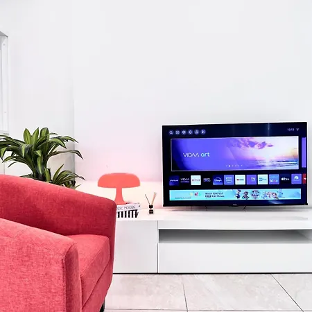 Modern Retreat In The Heart Of St Julians * San Ġiljan