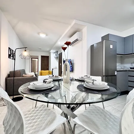 Modern Retreat In The Heart Of St Julians *