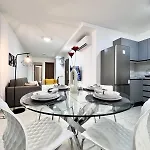 Modern Retreat In The Heart Of St Julians *