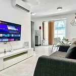 Apartment Modern Retreat In The Heart Of St Julians