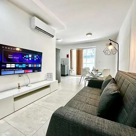 Modern Retreat In The Heart Of St Julians *