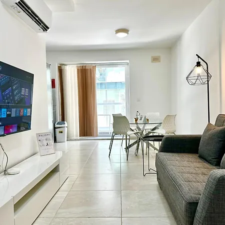Modern Retreat In The Heart Of St Julians Appartement
