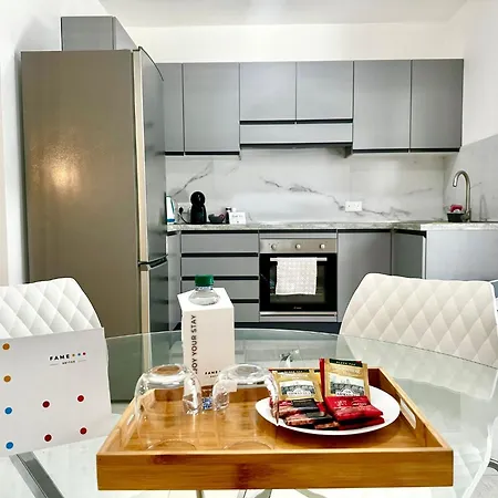 Modern Retreat In The Heart Of St Julians Lägenhet *