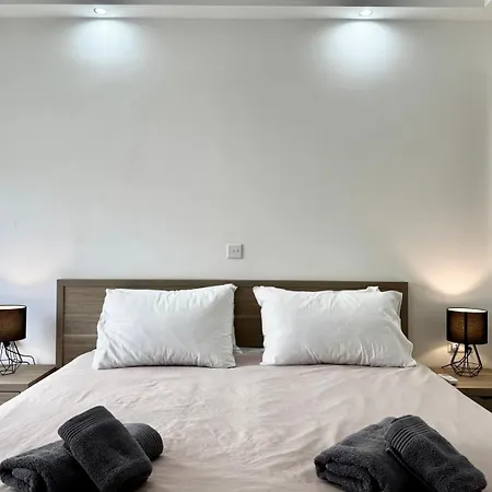 Modern Retreat In The Heart Of St Julians Saint Julian's