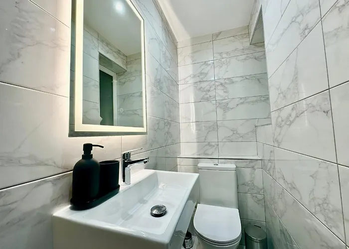 Modern Retreat In The Heart Of St Julians *