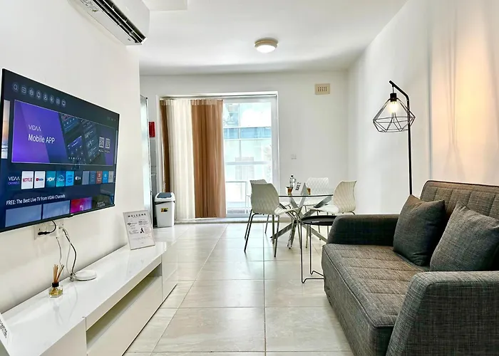 Modern Retreat In The Heart Of St Julians Διαμέρισμα